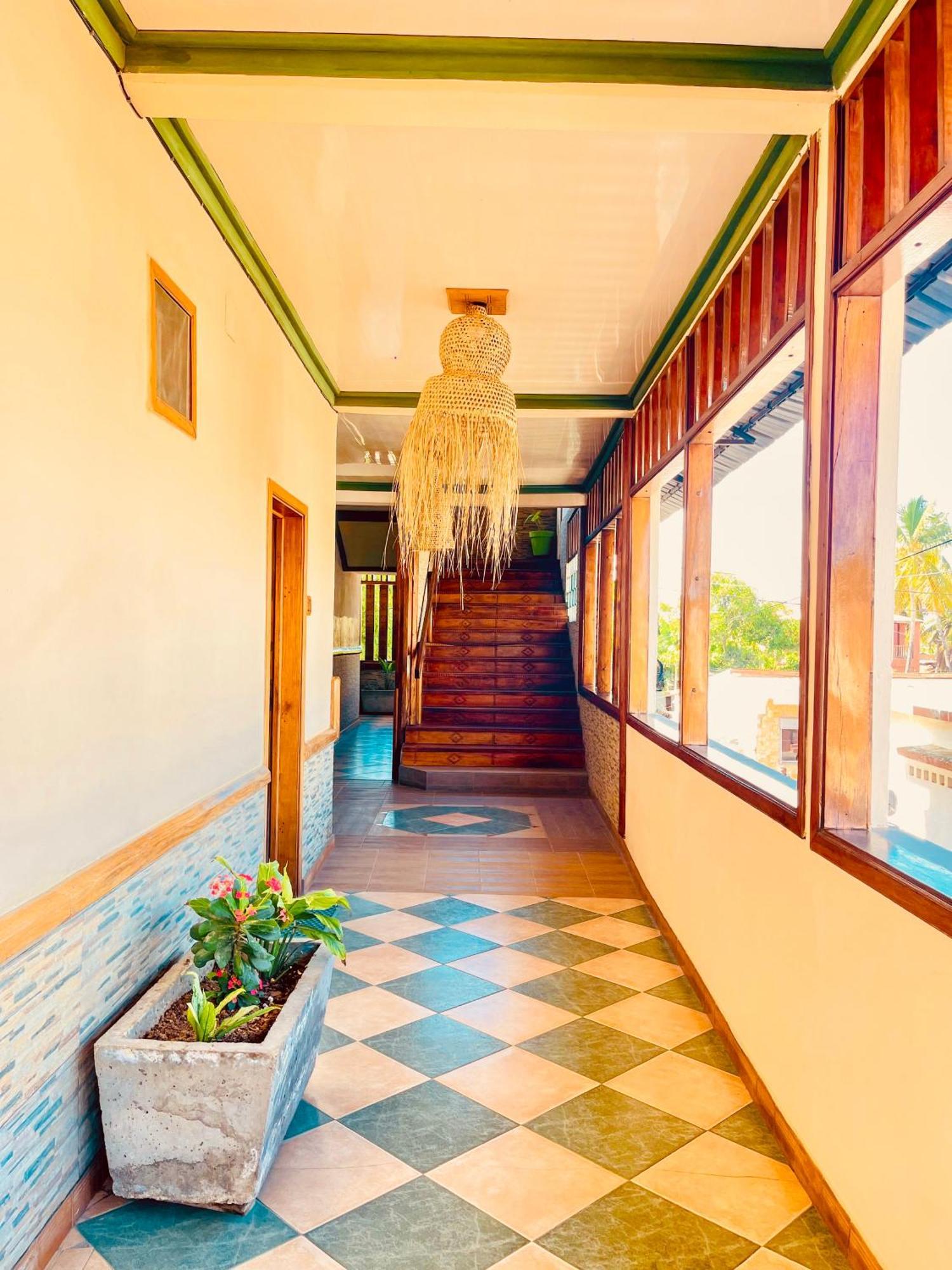 Le Nouvel Eden Hotel โตเลียรา ภายนอก รูปภาพ