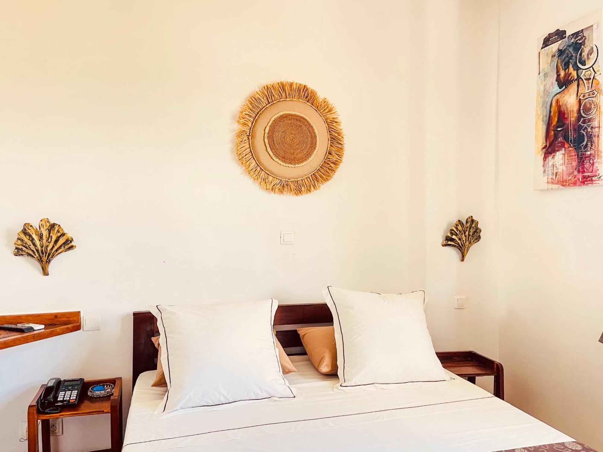 Le Nouvel Eden Hotel โตเลียรา ภายนอก รูปภาพ