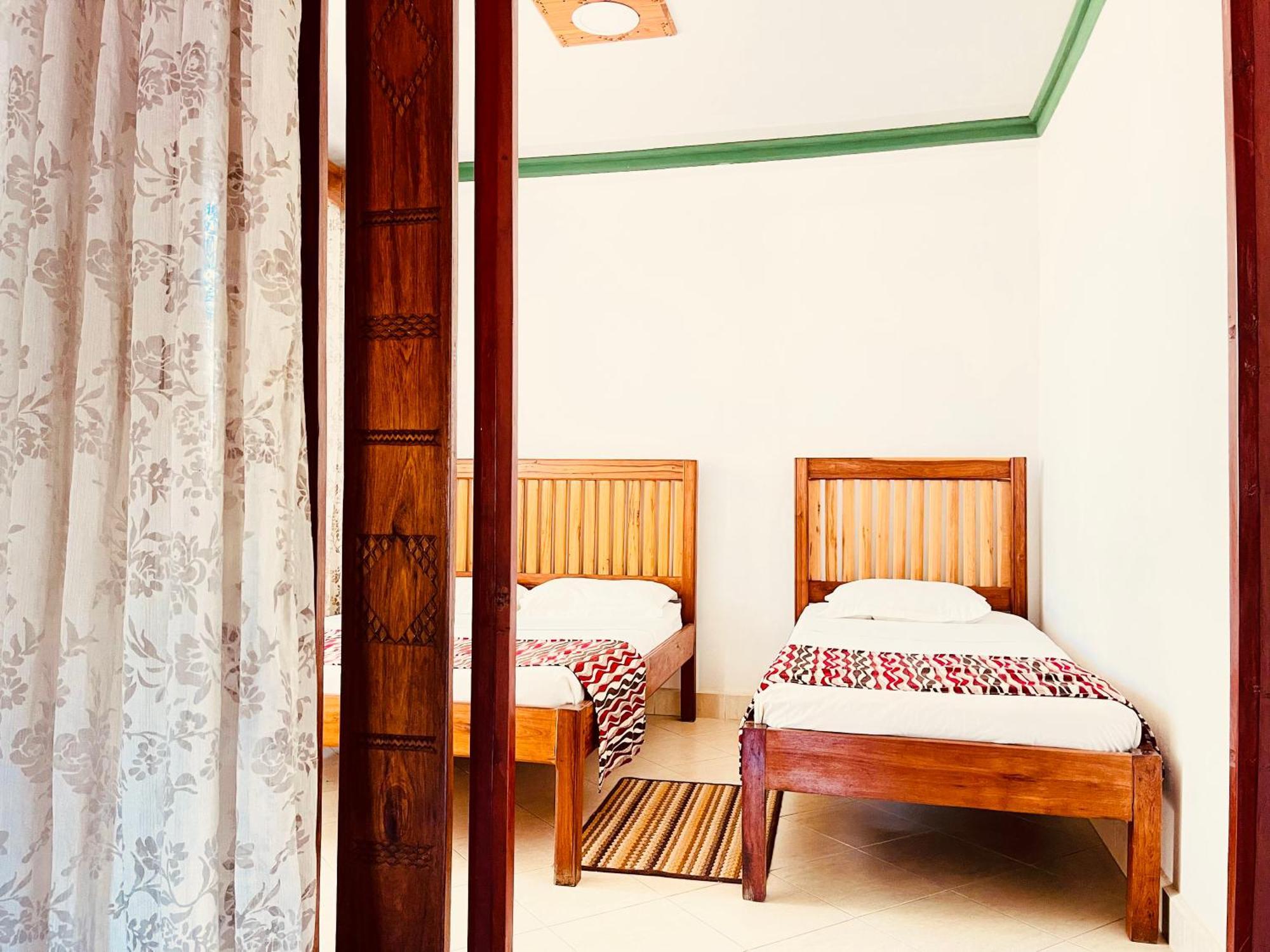 Le Nouvel Eden Hotel โตเลียรา ภายนอก รูปภาพ