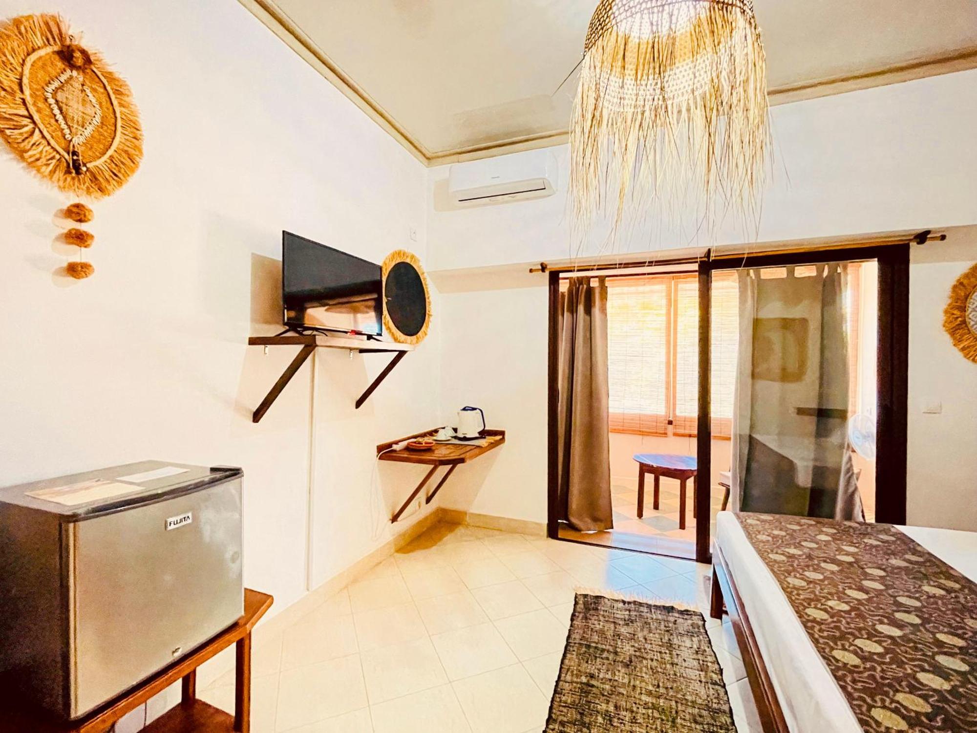 Le Nouvel Eden Hotel โตเลียรา ภายนอก รูปภาพ