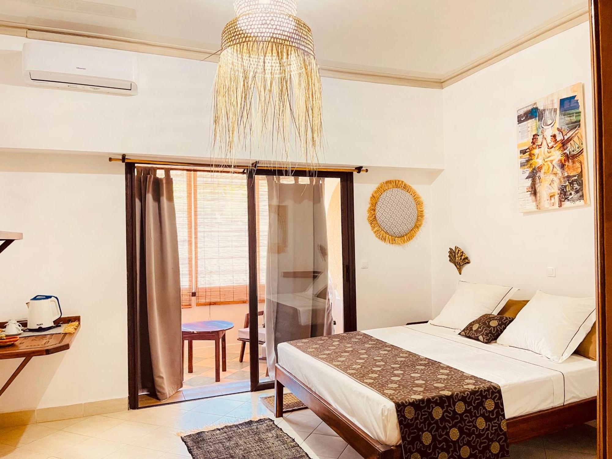 Le Nouvel Eden Hotel โตเลียรา ภายนอก รูปภาพ